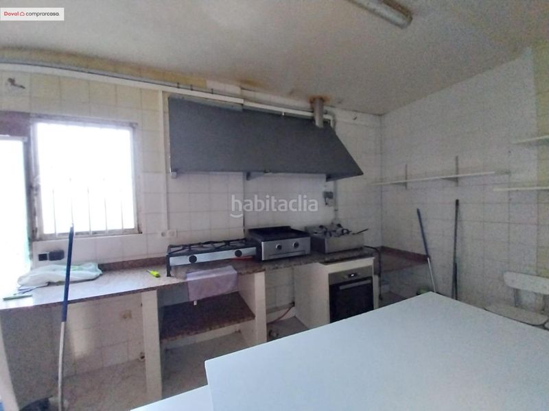 Foto a44b539f-2e0d-4a60-9647-b6e041675cfa. Lloguer local comercial a Tui