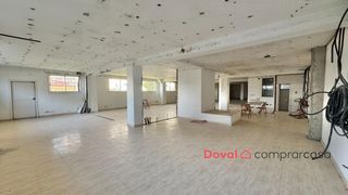 Local Comercial a Avenida HISPANIDADE 88