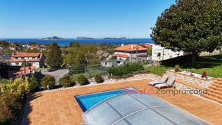 Chalet  Da estea. Llegarás a aburrirte de las puestas de sol? no lo creo!