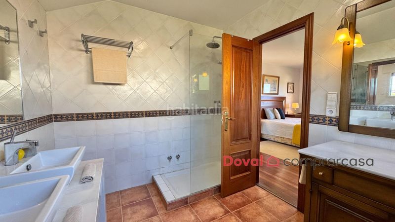 Foto eb60cebc-9222-4e95-b3f9-957fa2d979ca. Xalet amb calefacció aparcament piscina a Coruxo - Oia - Saiáns Vigo