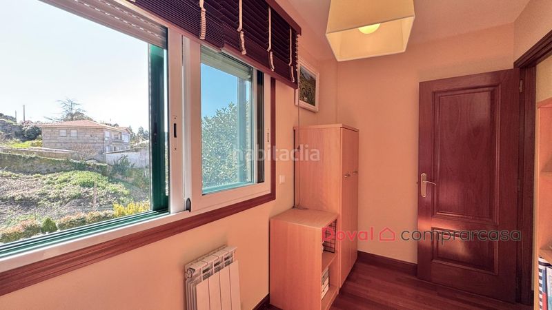 Foto f06ce688-18e8-4c3a-b2bd-d7e73578f135. Xalet amb calefacció aparcament piscina a Coruxo - Oia - Saiáns Vigo