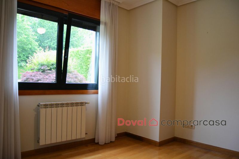 Foto 66411ae2-eef1-46ee-b27e-3613c2d60ff1. Casa amb aparcament a Tui