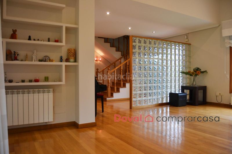 Foto c3a28b4c-adea-489b-b148-1cb9bd4e06f4. Casa amb aparcament a Tui