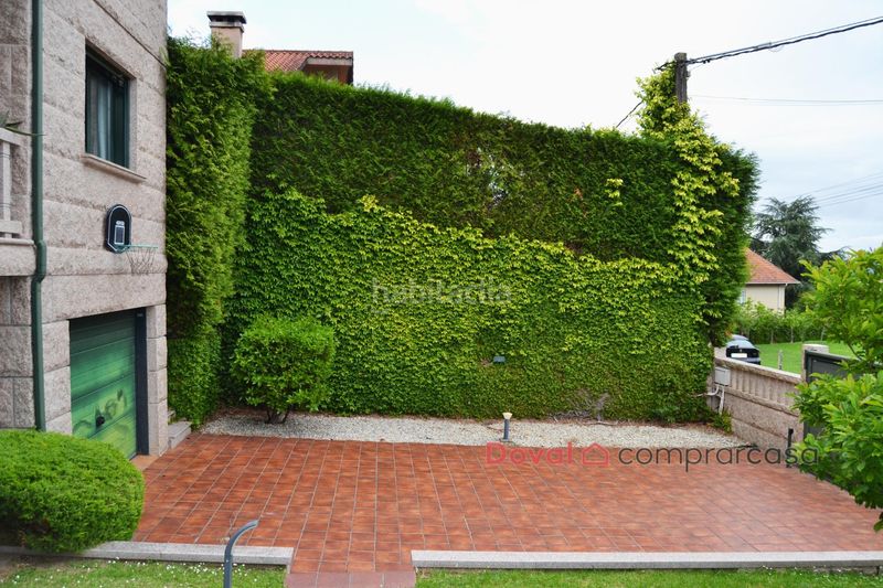 Foto c63c212d-82aa-4a98-b201-2c49e21ef321. Casa amb aparcament a Tui