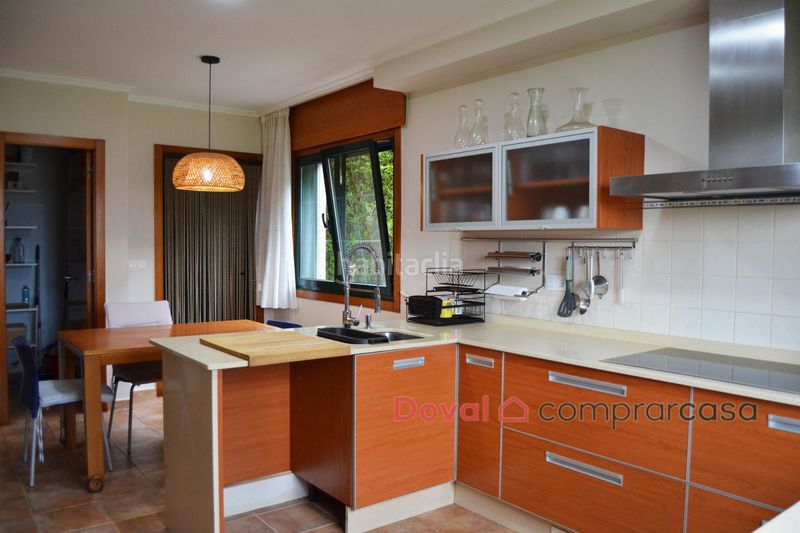 Foto ed133a2a-f78f-41cb-8a25-d87216afb332. Casa amb aparcament a Tui