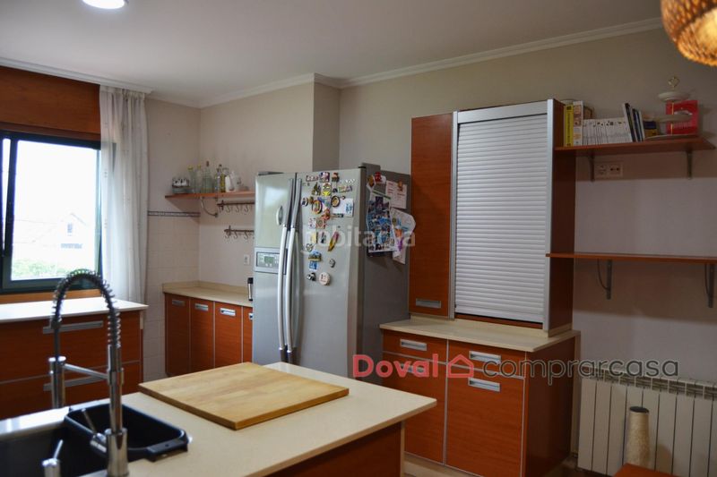 Foto f4f74b6f-cacd-4db0-b73b-ccc71a9027eb. Casa amb aparcament a Tui