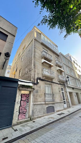 Foto a5993596-08c0-4afb-9cfe-141fc41a1e99. Pis amb calefacció aparcament a Centro - Areal Vigo