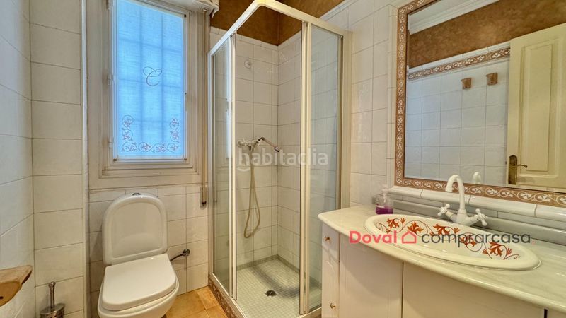 Foto f19b1900-10f9-40ac-a435-b85545448da6. Pis amb calefacció aparcament a Centro - Areal Vigo