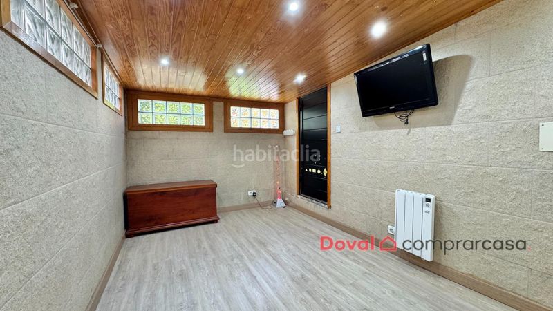 Foto 60c90e05-7858-43c7-9b26-bd160903e12c. Casa amb calefacció a Lavadores Vigo
