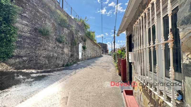 Foto a35413bc-6005-4199-ac84-7a659f012b82. Casa amb calefacció a Lavadores Vigo