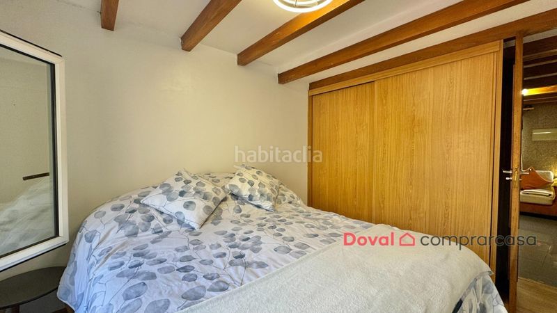 Foto a3ea7253-67f9-4e3a-afcd-a78622cc9b9d. Casa amb calefacció a Lavadores Vigo