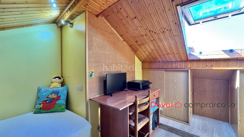 Foto fa855aba-be7e-45c4-94e2-8737fa3dadf5. Casa amb calefacció a Lavadores Vigo