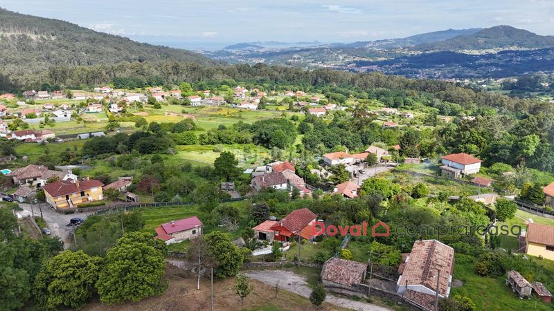 Foto c1d50de7-363b-44e6-aa31-44a16c942678. Casa amb aparcament a Gondomar