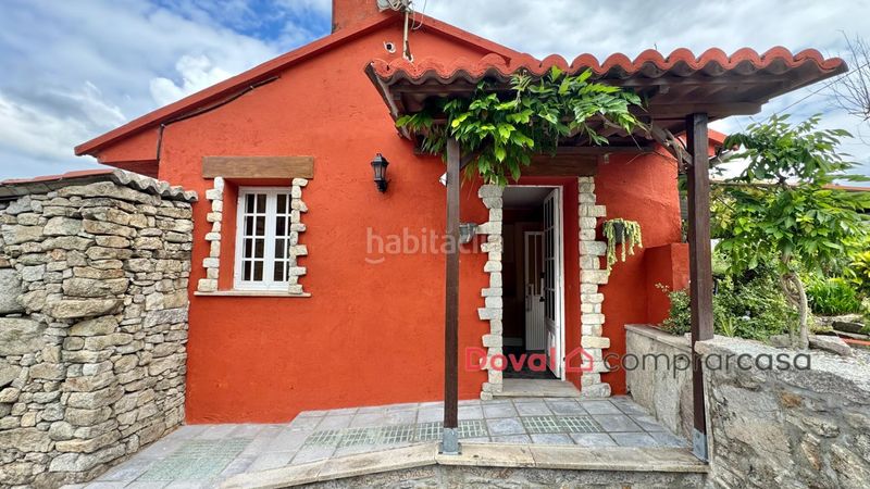 Foto eb66b533-4acf-436a-8331-eceb2db0ff8d. Casa amb aparcament a Gondomar