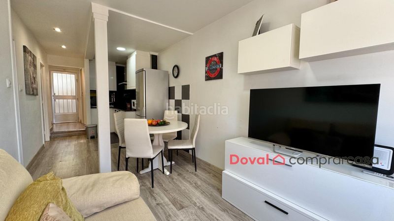 Foto a2e3b853-89e3-468a-9513-cecd7c8e8b0b. Casa a Lavadores Vigo