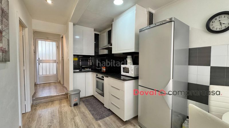Foto f5b3c22d-3949-438d-9c72-a5b640772e3a. Casa a Lavadores Vigo