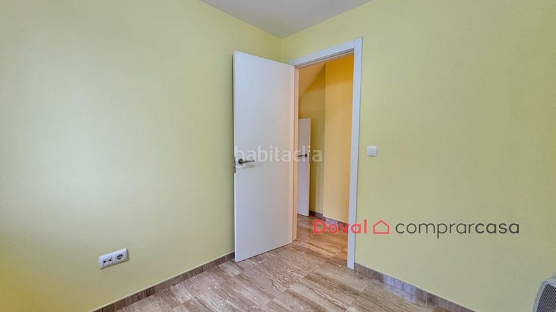 Foto 5a7f596f-5b63-4315-8919-89ca1357e4c3. Pis amb calefacció aparcament a Mos