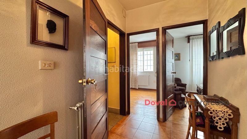 Foto 1ad29a67-6068-490a-90a3-7503e1a48066. Casa a conde vallellano 12 a Carballiño (O)
