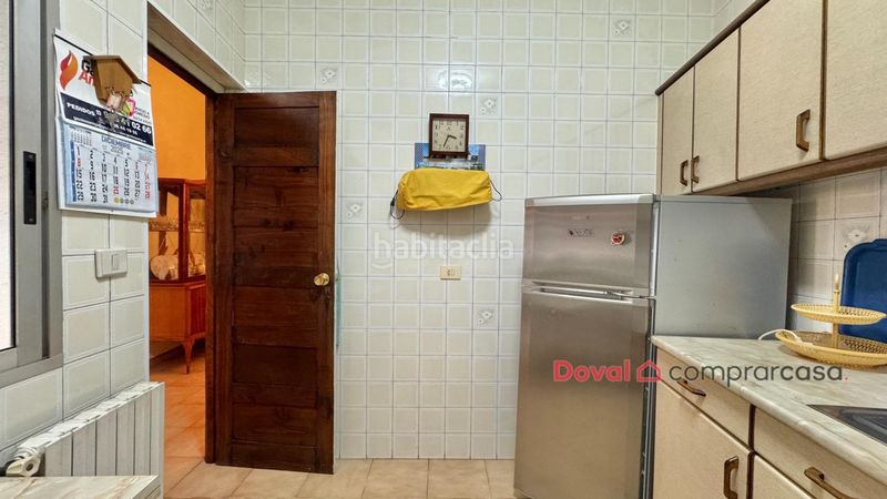 Foto b128203d-4667-4b9a-8a43-83d9a9a85277. Casa a conde vallellano 12 a Carballiño (O)