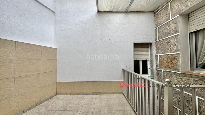 Foto db231933-10ab-42f7-bca0-da645e3e0dc0. Casa a conde vallellano 12 a Carballiño (O)