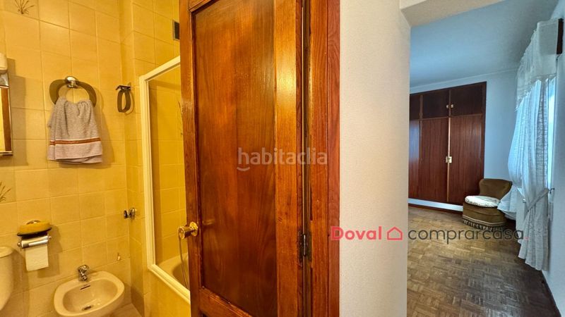 Foto e0933d3a-9640-4506-9077-18ba370dfce7. Casa a conde vallellano 12 a Carballiño (O)