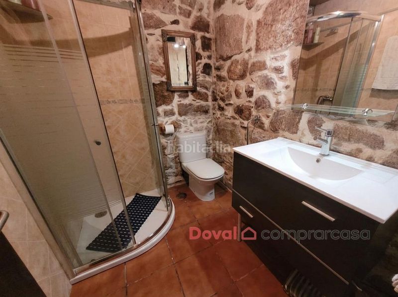 Foto 7f7f053f-5fb8-46a4-ad2e-ad7bb0a30216. Xalet amb aparcament a Rosal (O)