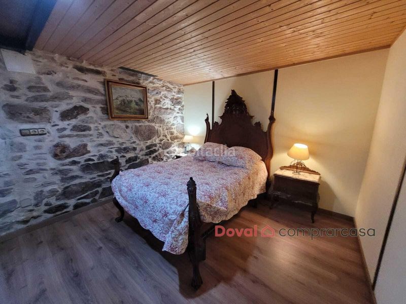 Foto a2ceaed1-9e1c-4a90-aa6e-a3d5124771e1. Xalet amb aparcament a Rosal (O)