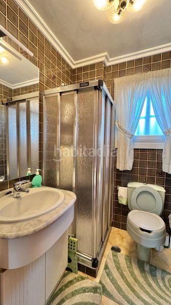 Foto a7d66a3d-a6c6-4743-a77b-077342994e6b. Casa amb calefacció aparcament a Redondela