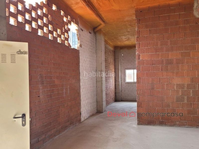 Foto 01f425a0-6844-42da-a4ed-93fef762a020. Local commercial dans Porriño (O)