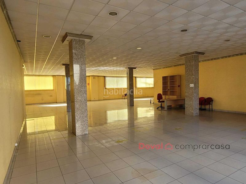 Foto c87dcdbe-6c88-4f93-bb31-826a2ac7a0b8. Lloguer local comercial a Tui