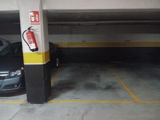 Location Parking voiture à Calle zamora 82. Plaza de garaje en zona povisa!!!