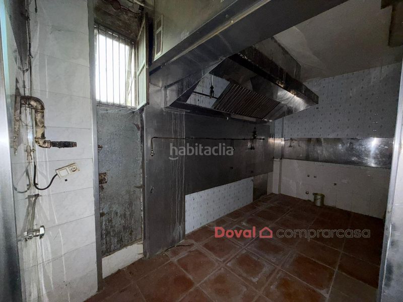 Foto fc048c7b-47b1-406a-a92a-e95e954103ab. Affitto locale commerciale in Tui