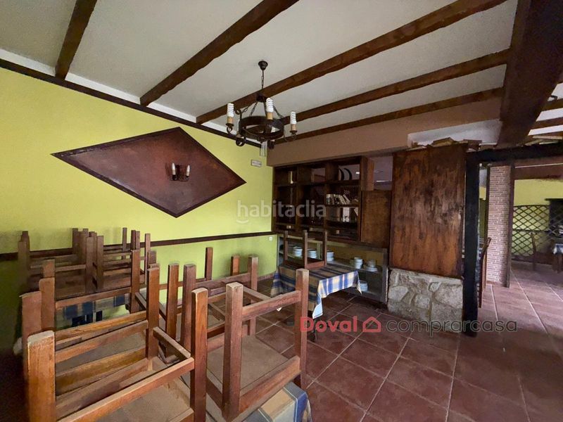 Foto 4124871a-60f0-4b11-afcb-b1d62eab9e94. Lloguer local comercial a Tui
