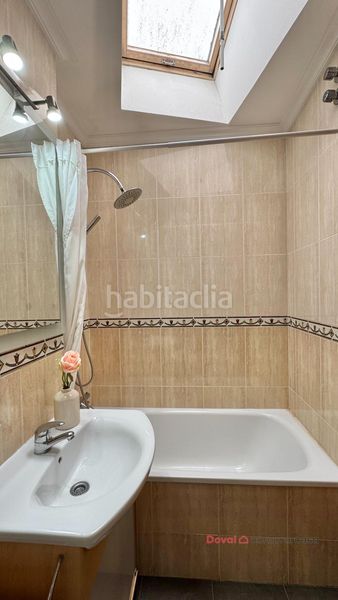 Foto 1ea8bccd-9adf-47a4-a872-6ed96784b9d6. Pis amb calefacció aparcament a Tui