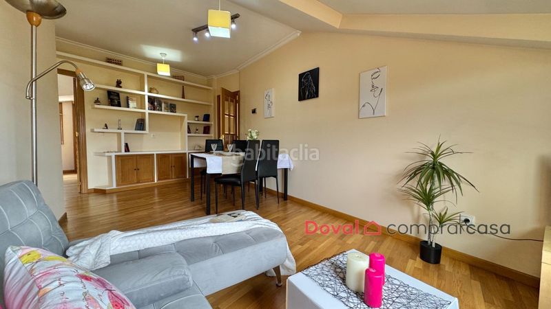Foto dacce9fa-eef3-4db2-8a31-70d3499afaa0. Pis amb calefacció aparcament a Tui