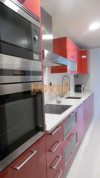Foto 78c71b0d-be7d-45aa-b7b3-4d78015b93b0. Lloguer pis amb calefacció aparcament a Nigrán centro Nigrán