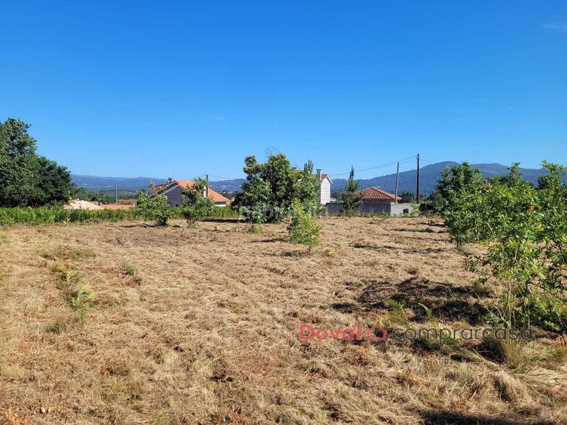 Foto f49c8a5b-8e62-4a0f-be7c-398d994ae841. Terreny residencial a Tomiño