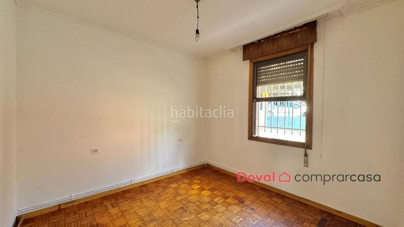 Foto 171f0063-e10e-4058-b451-bd8699311624. Casa amb calefacció aparcament a Lavadores Vigo