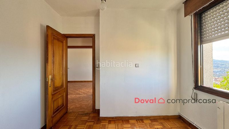 Foto 6c1340df-405d-46ef-8ee2-860e33f7d042. Casa amb calefacció aparcament a Lavadores Vigo