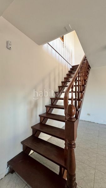Foto 83e91abf-9431-45f8-80ae-56718b5d2ce7. Casa amb calefacció aparcament a Lavadores Vigo