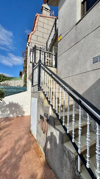 Foto af7c1082-2651-4a5a-9297-e902e81797c4. Casa amb calefacció aparcament a Lavadores Vigo