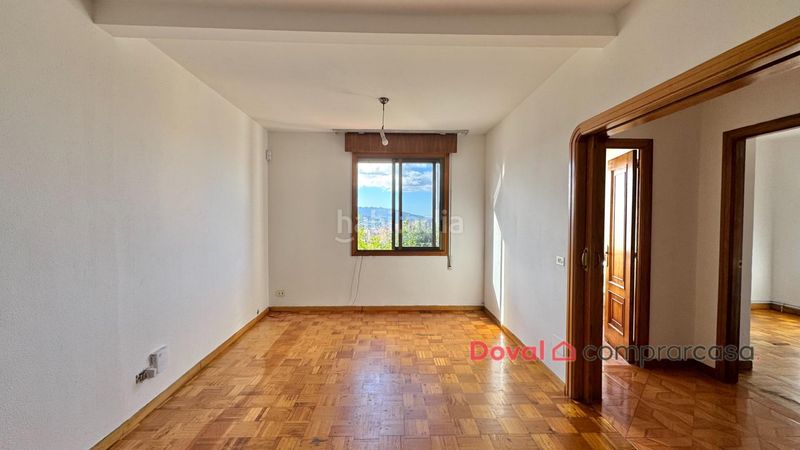 Foto f953ab8b-c3f0-4f0c-be8d-a8c975c7a80d. Casa amb calefacció aparcament a Lavadores Vigo
