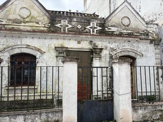 Terreny residencial a La Reconquista - El Rosario. Casa con parcela cerca del corte inglés.