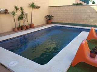 Chalet  Calle de thomas edison. Fantástico chalet adosado con piscina y jardín en huerta de las