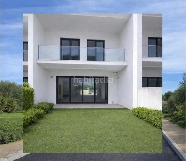 Foto 894bab79-9f32-4ee9-b03f-b5fa3e5c6461. Reihenhaus mit parking in Barrios (Los)