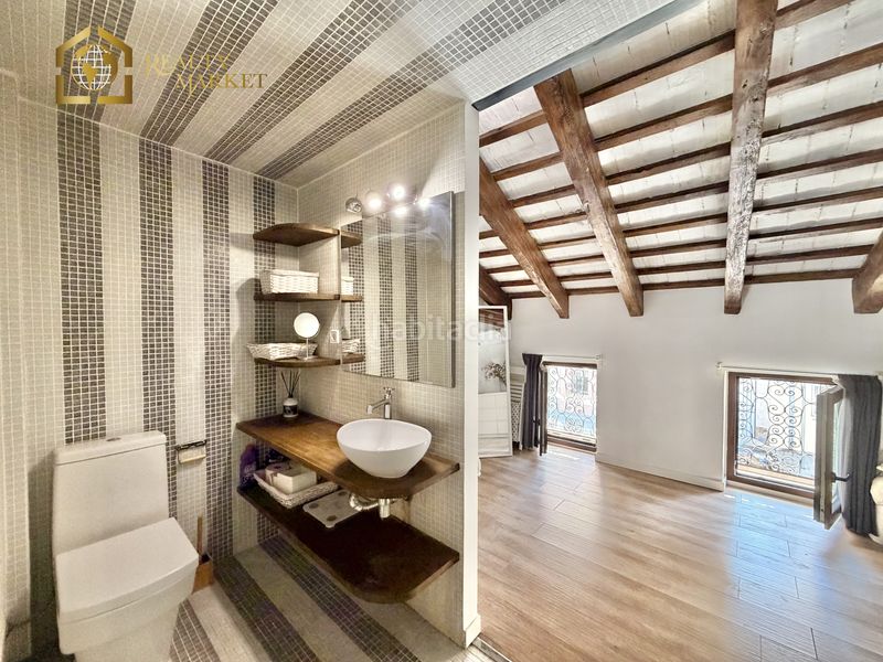 Foto 0b835aed-1688-41d3-b98d-f315aa76ad37. Casa adossada amb calefacció a El Cabanyal-El Canyamelar Valencia