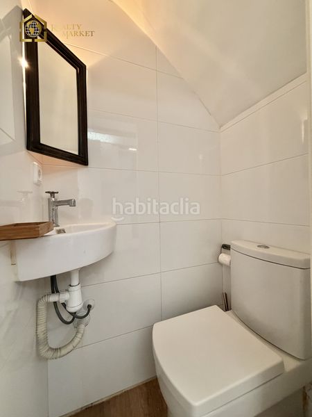 Foto 260ac1e2-afcd-4401-8fe4-21f9dfe5e8de. Casa adossada amb calefacció a El Cabanyal-El Canyamelar Valencia