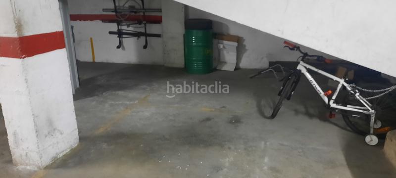 Foto baa8ef71-0cd5-4e04-8624-7f3413c54299. Parking coche parking para coche pequeño o motos en Badalona