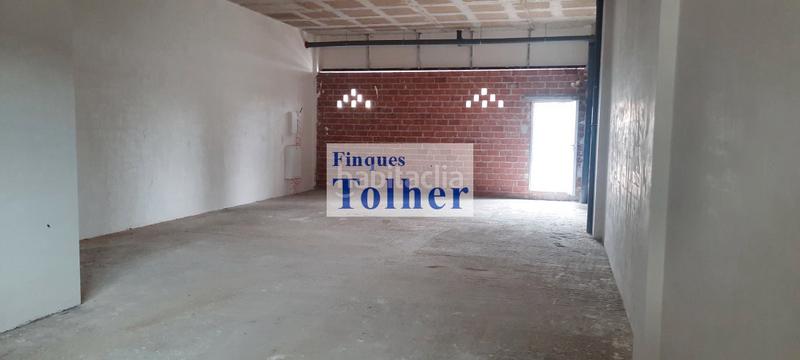 Foto 5b6021a9-81ac-4b3e-beb1-e9455ea309bd. Location local commercial dans Montgat