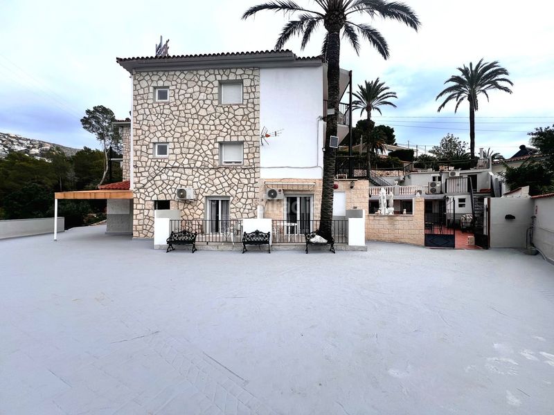 Foto ade538ec-545e-422b-be2d-cb470fbf819c. Edifici a Mascarat Altea